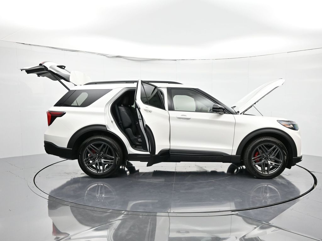 2026 Ford Explorer ST - Photo 45