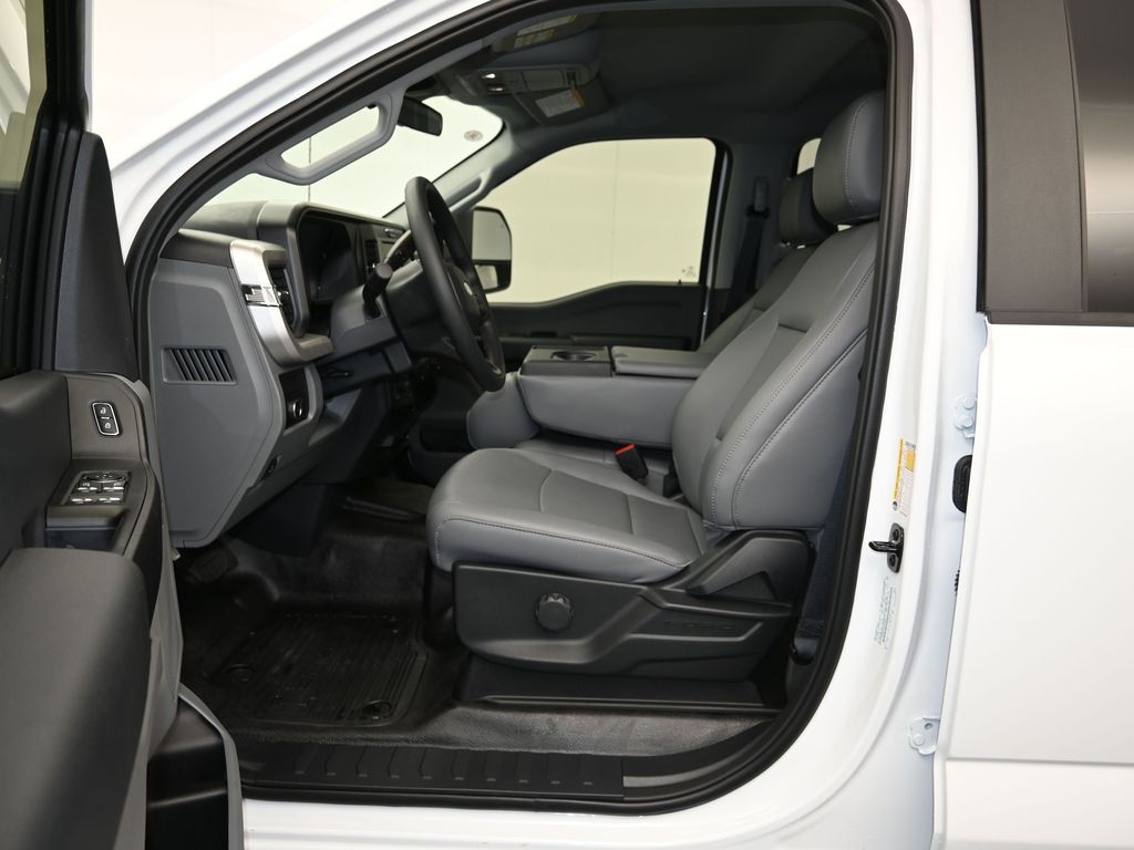 2026 Ford F-250 Super Duty XL - Photo 15