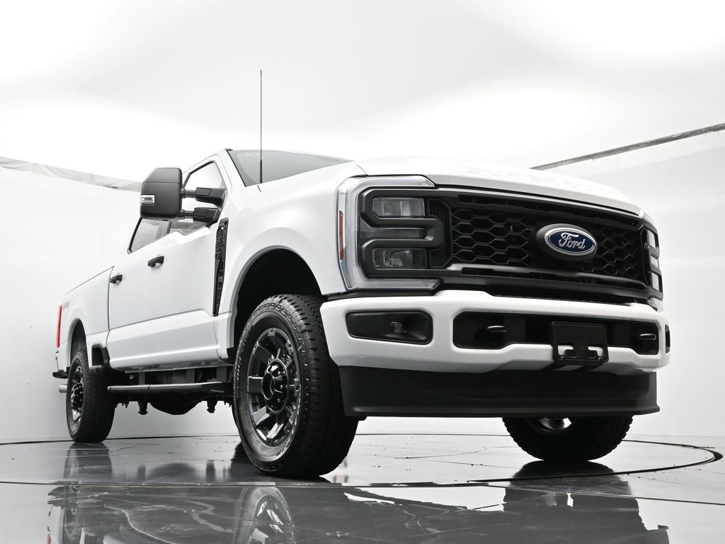 2026 Ford F-350 Super Duty Chassis Cab XL - Photo 35