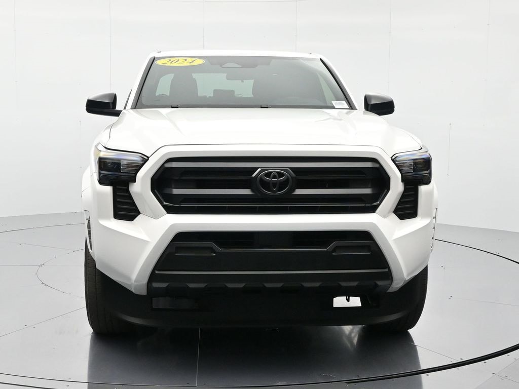 2024 Toyota Tacoma SR photo 2