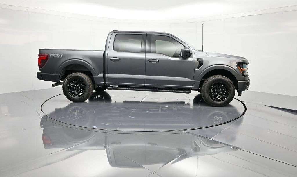 2026 Ford F-150 XLT photo 4