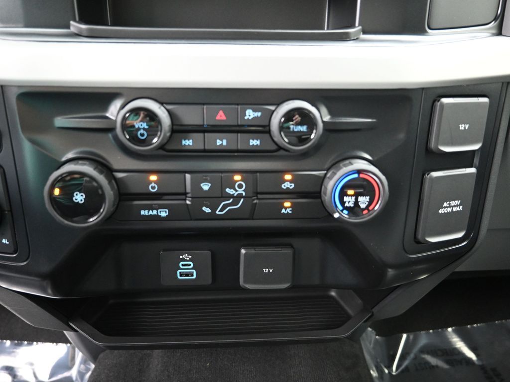 2026 Ford F-350 Super Duty Chassis Cab XL - Photo 17