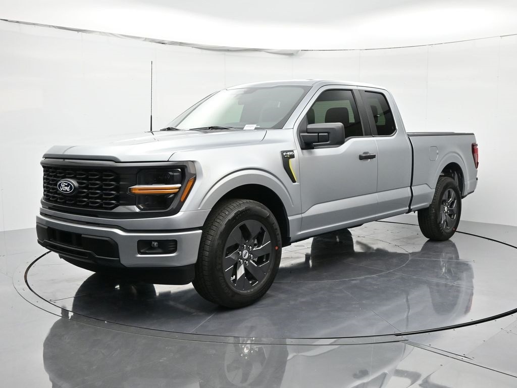2025 Ford F-150 STX's photo