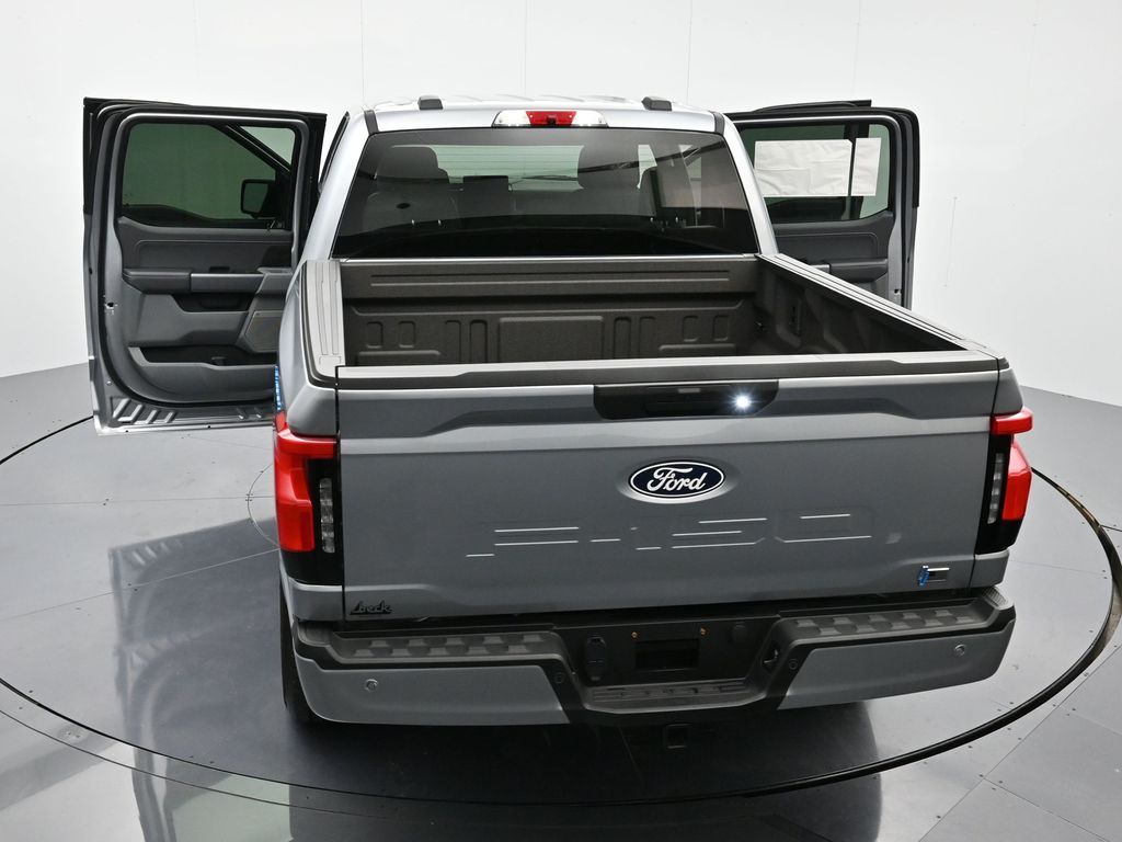 2025 Ford F-150 Lightning Flash - Photo 47