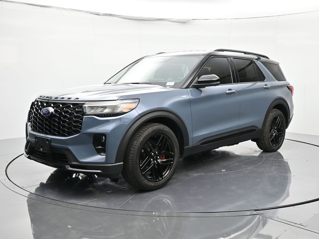 2026 Ford Explorer ST-LINE's photo