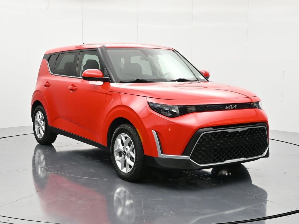 Used 2024 Kia Soul S Hatchback
