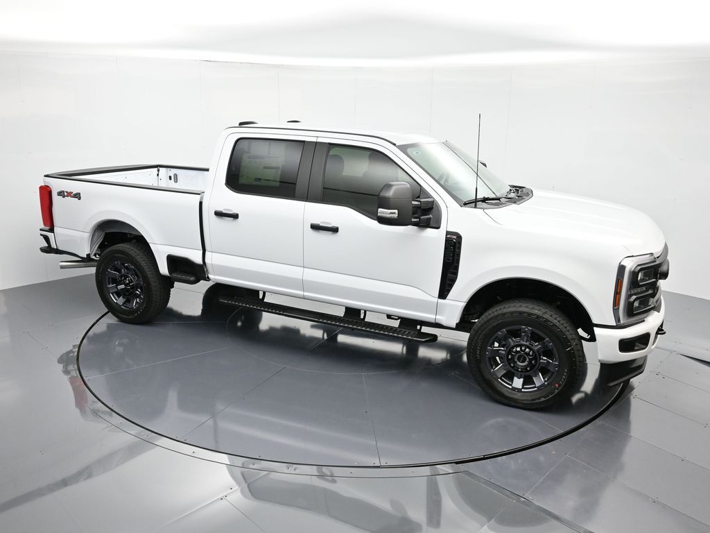2026 Ford F-350 Super Duty Chassis Cab XL - Photo 28