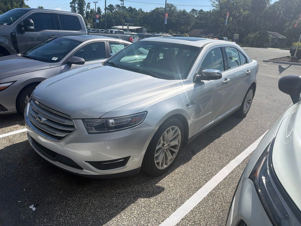 2019 Ford Taurus Limited FWD's photo