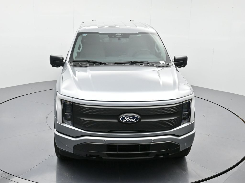 2025 Ford F-150 Lightning Flash - Photo 31