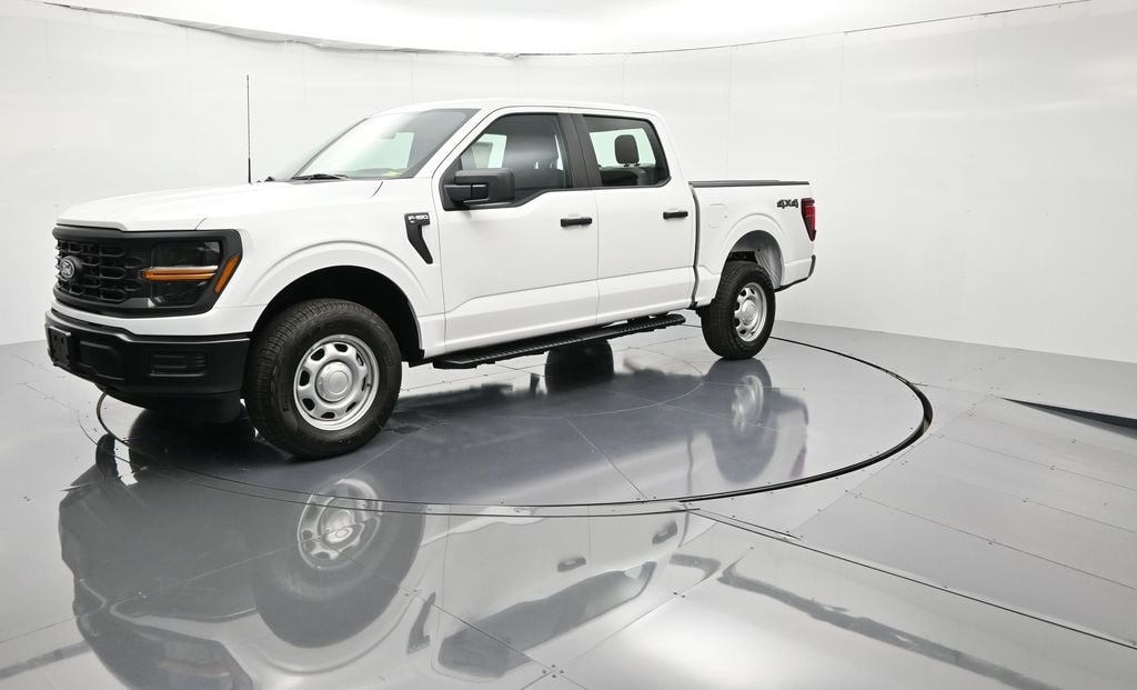 2025 Ford F-150 XL's photo