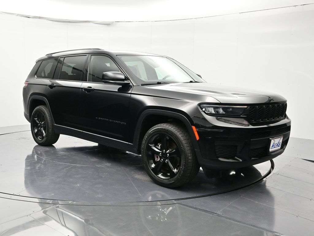 Used 2023 Jeep Grand Cherokee L Laredo SUV