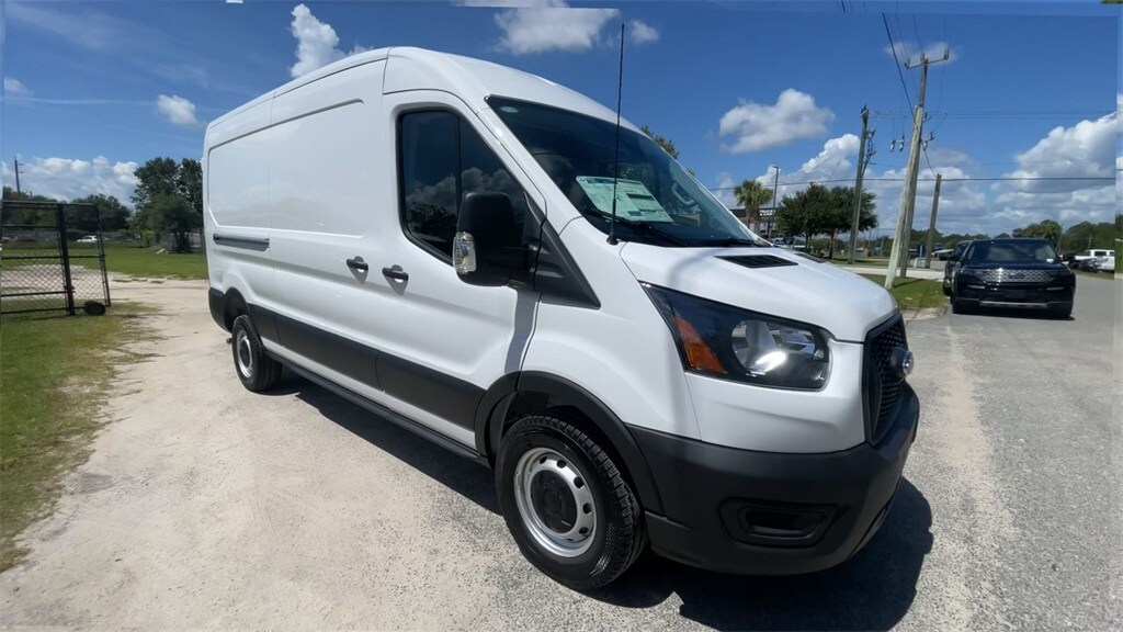 2025 Ford Transit photo 2