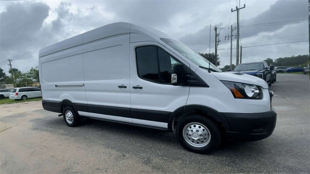 2025 Ford Transit Cargo Van photo 2