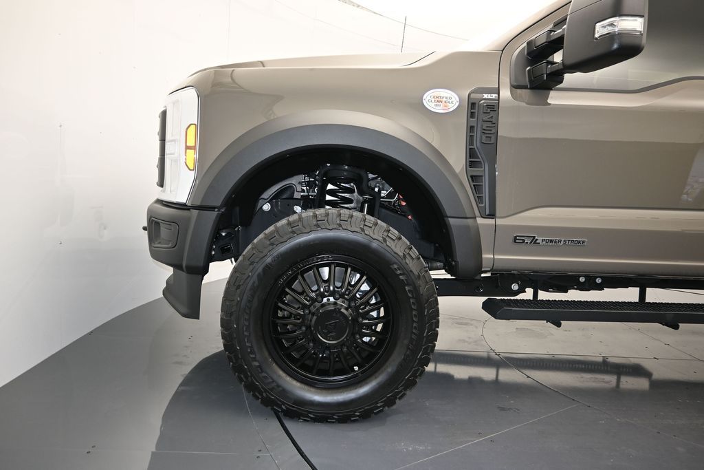 2026 Ford F-450 XLT 4x4 Crew Cab 179-In DRW's photo