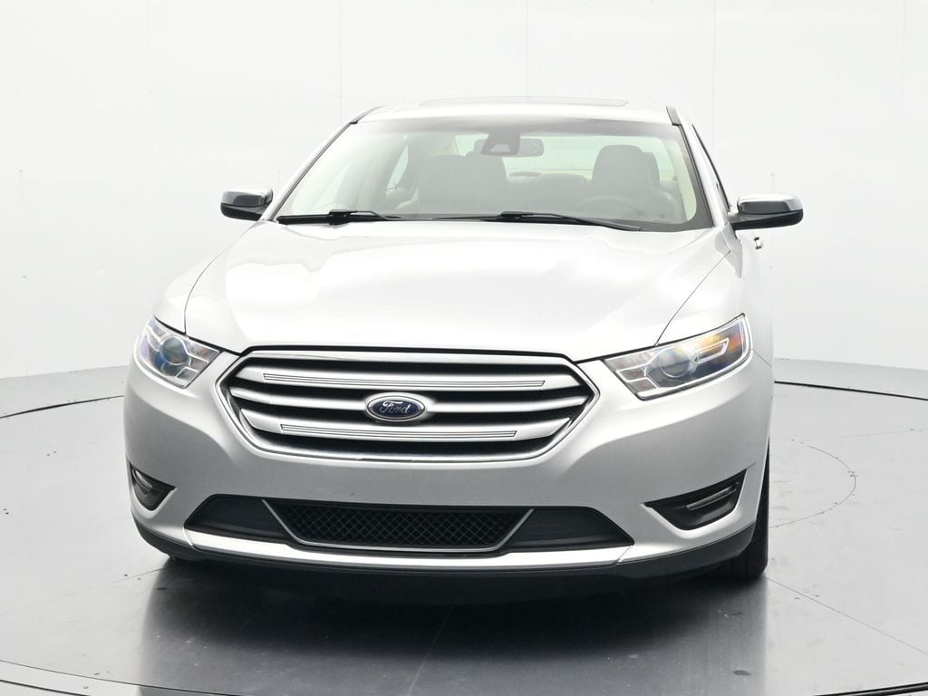 Used 2019 Ford Taurus Limited with VIN 1FAHP2F85KG111215 for sale in Palatka, FL