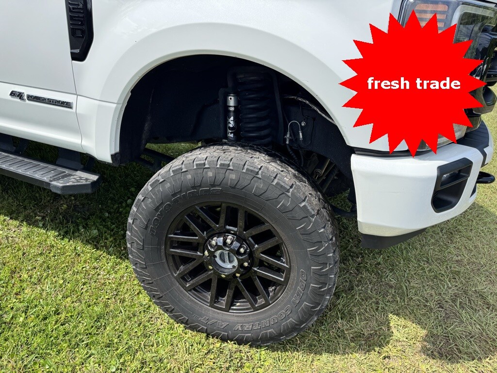 2022 Ford F-250 Lariat photo 3