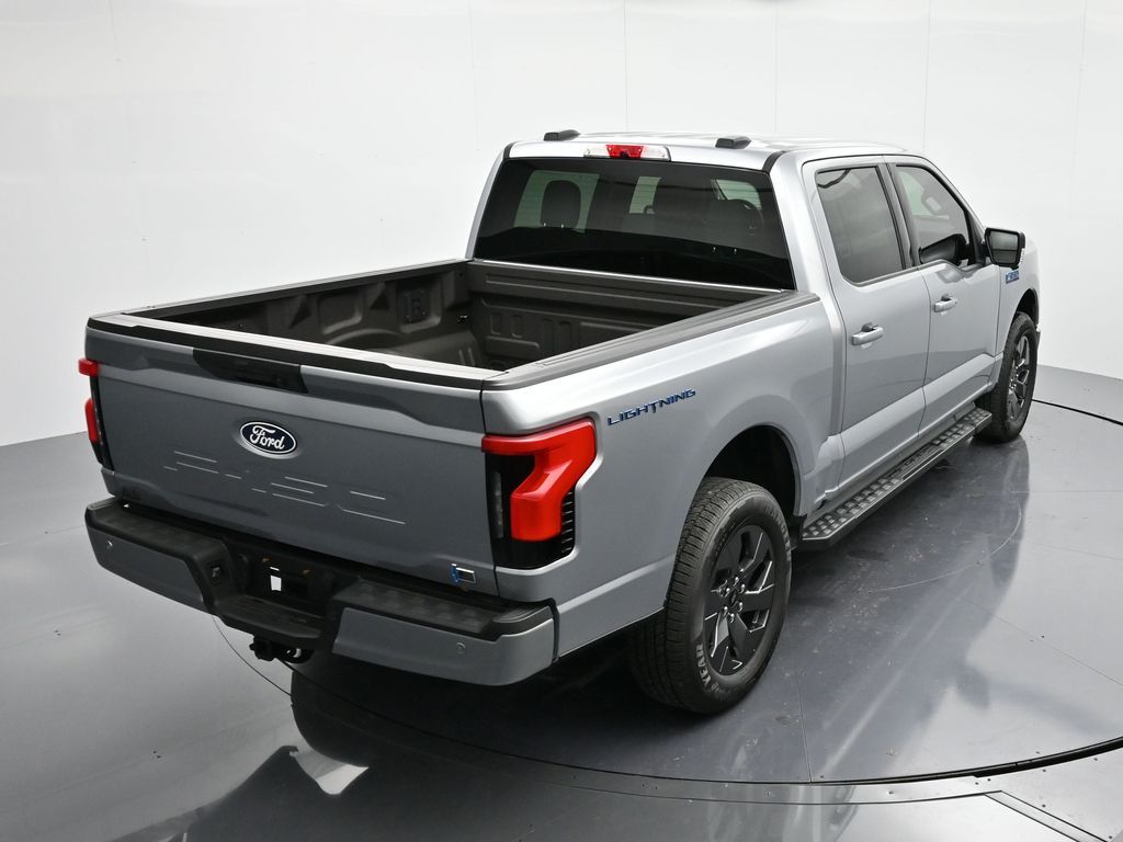 2025 Ford F-150 Lightning Flash - Photo 34