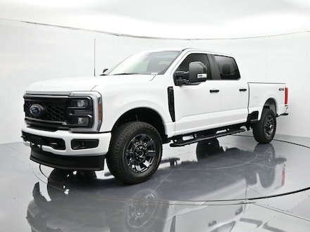 2026 Ford F-350 Chassis Truck Super Cab