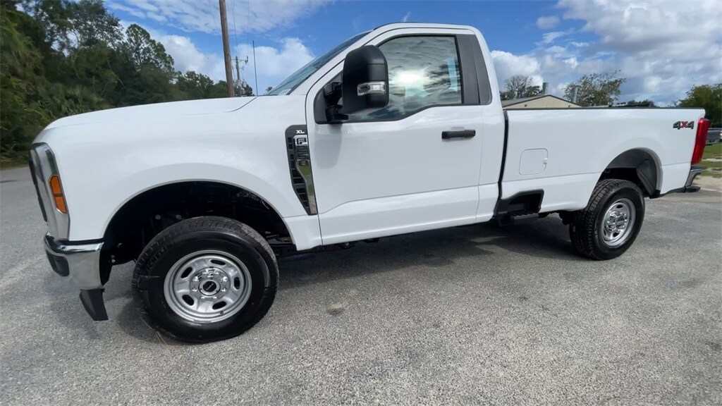 2026 Ford F-250 XL photo 4