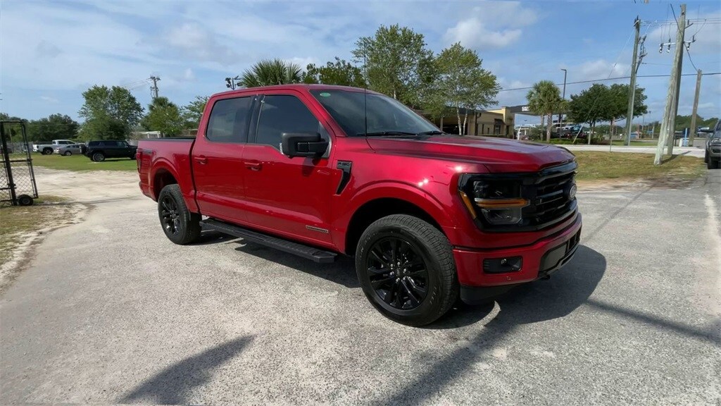 2025 Ford F-150 XLT photo 2