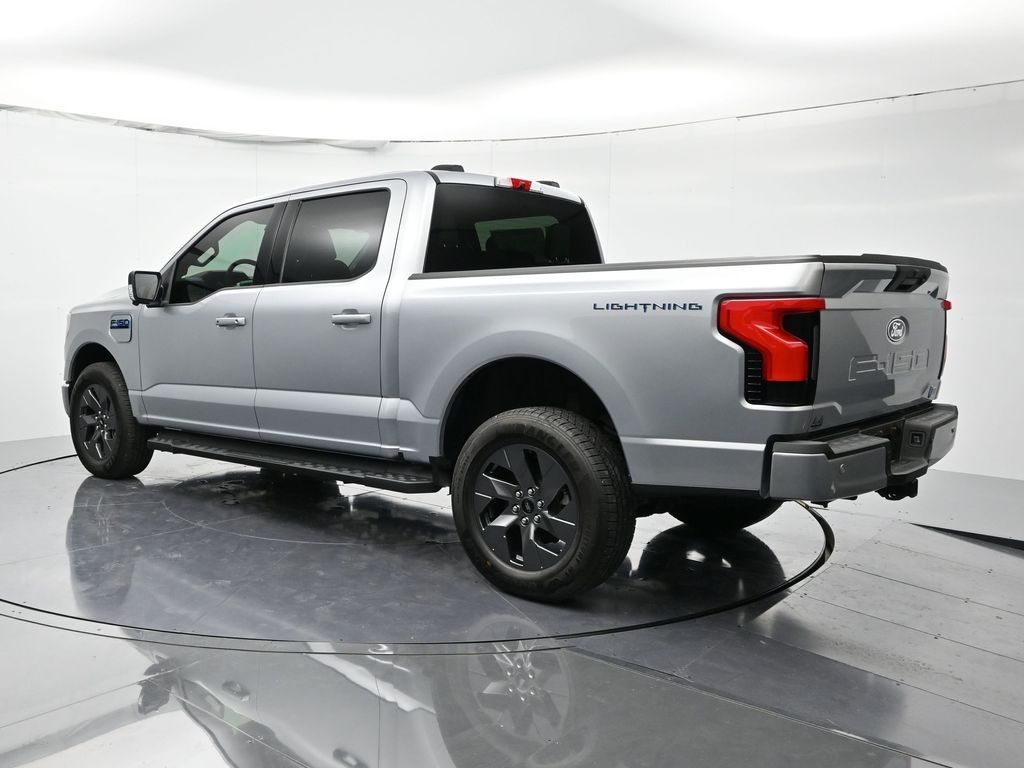 2025 Ford F-150 Lightning Flash - Photo 7