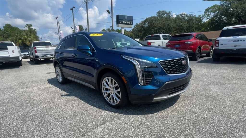 Used 2019 Cadillac XT4 Premium Luxury with VIN 1GYFZCR45KF138831 for sale in Palatka, FL