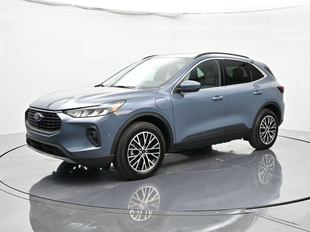 2025 Ford Escape PHEV's photo