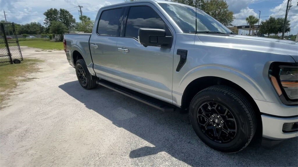 2025 Ford F-150 XLT photo 2