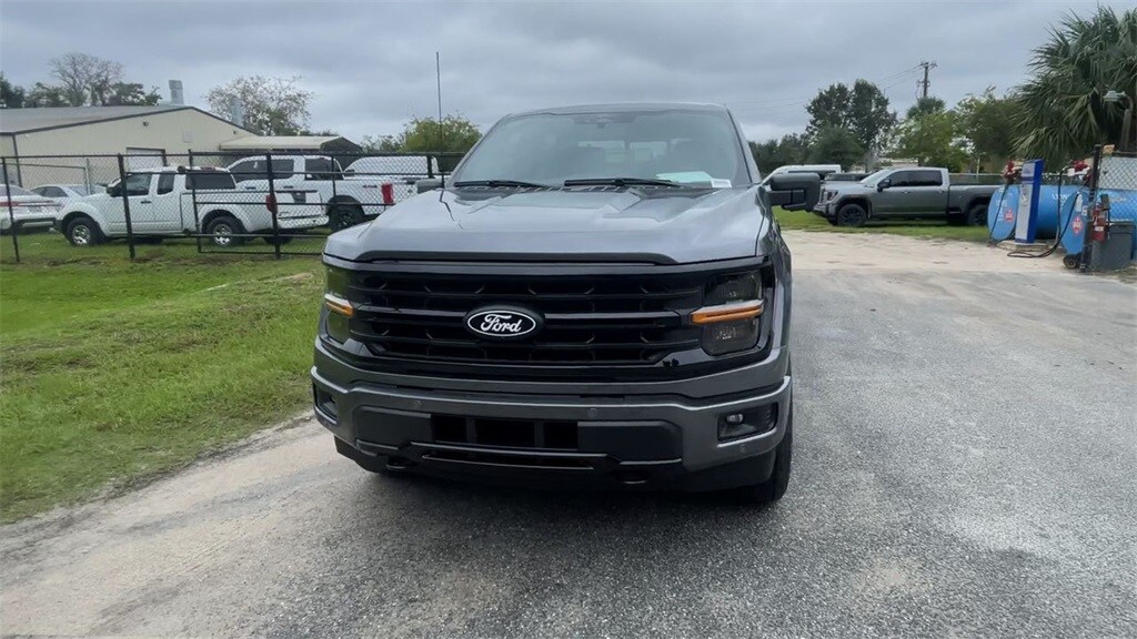 2025 Ford F-150 XLT photo 3