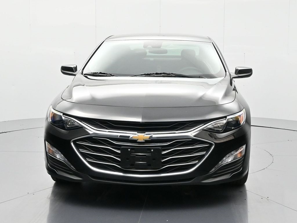 2025 Chevrolet Malibu 1LT photo 3