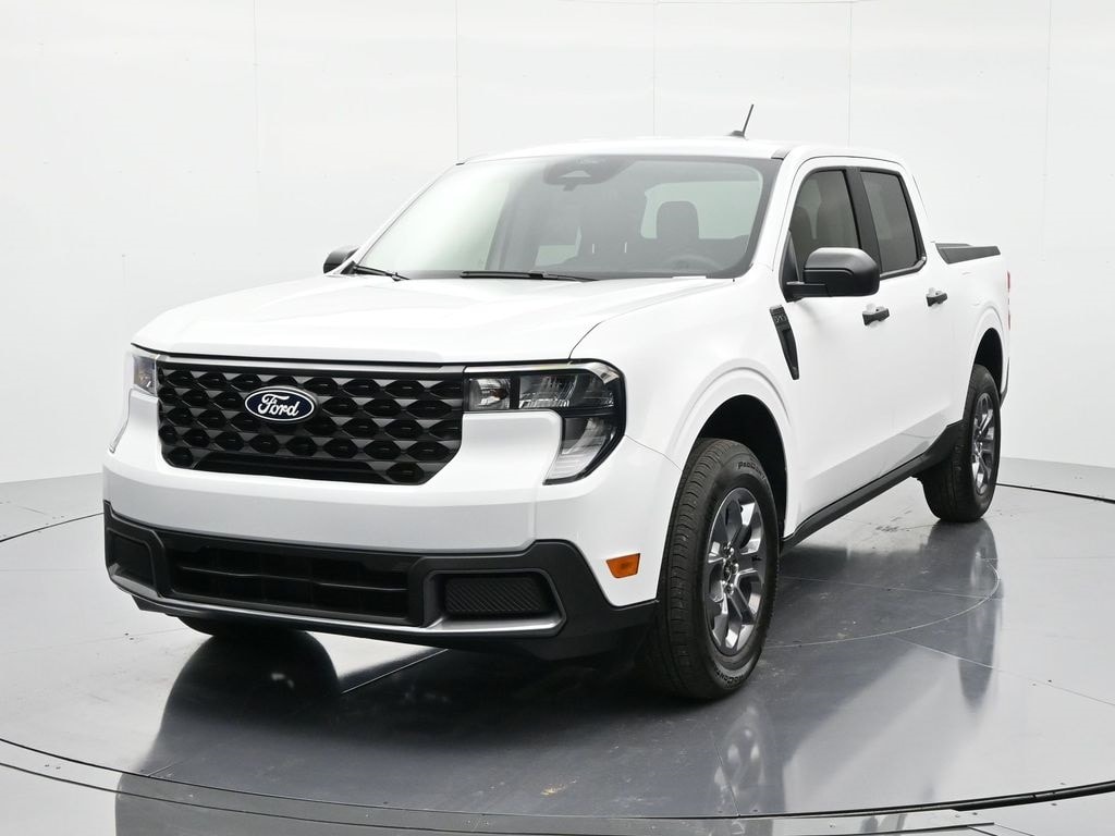 2026 Ford Maverick XLT photo 2