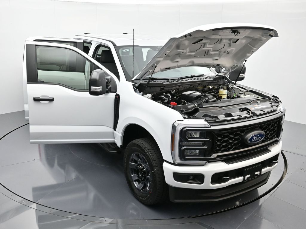 2026 Ford F-350 Super Duty Chassis Cab XL - Photo 43