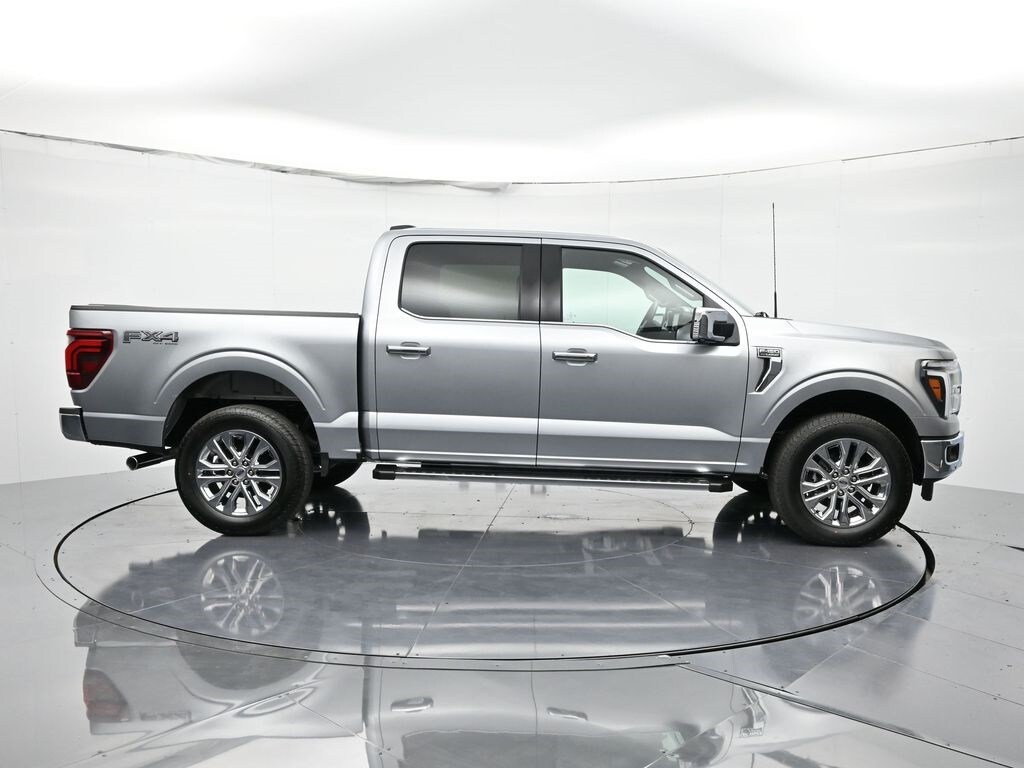 2025 Ford F-150 Lariat photo 4
