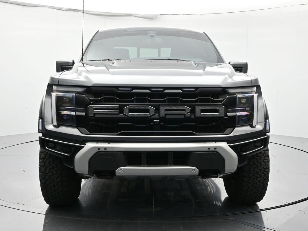 2024 Ford F-150 Raptor photo 2