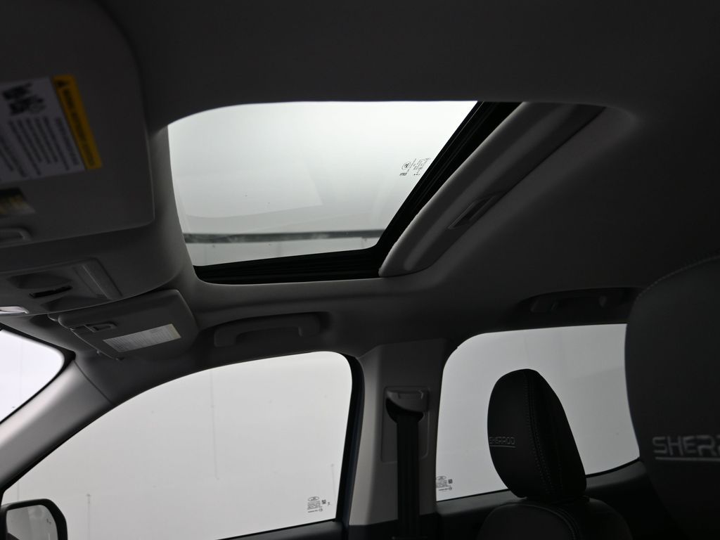 2025 Ford Maverick XLT - Photo 27
