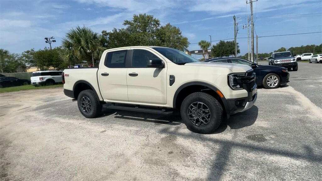 2025 Ford Ranger XLT photo 2