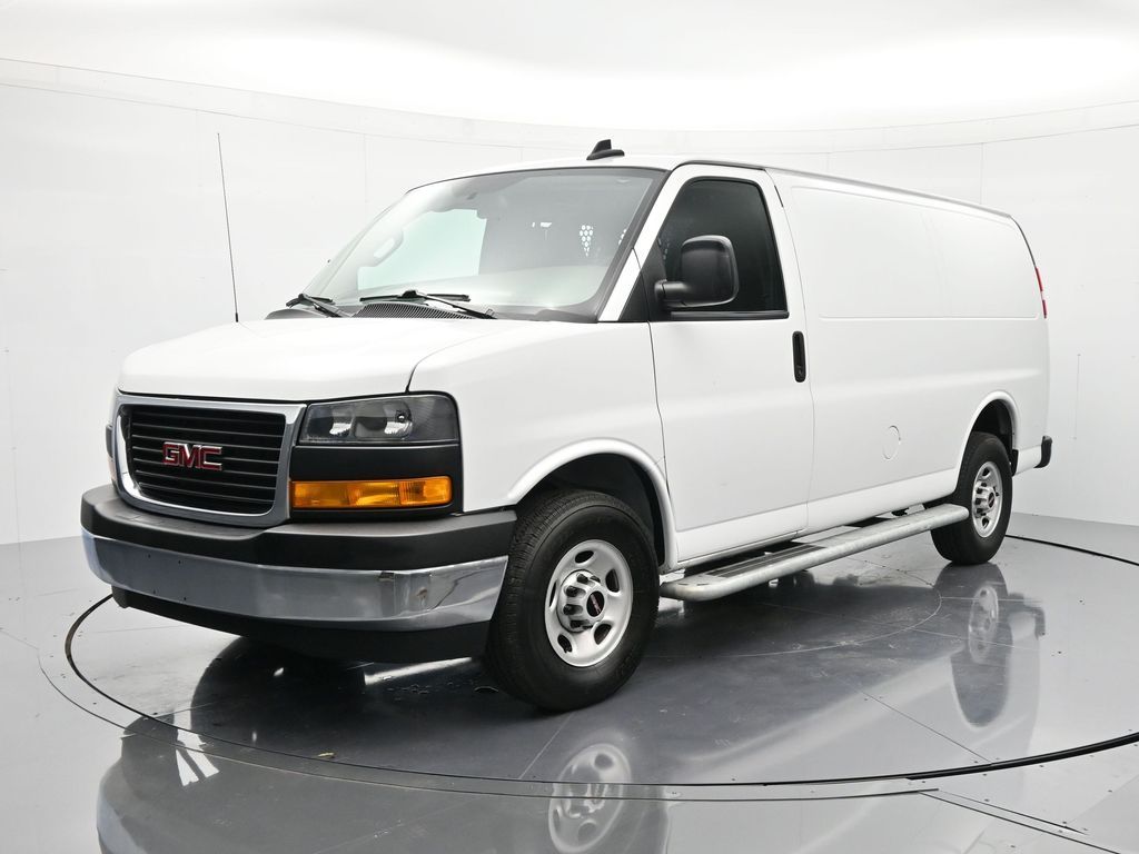 2024 GMC Savana 2500's photo