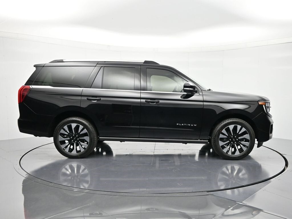 2026 Ford Expedition Platinum photo 2