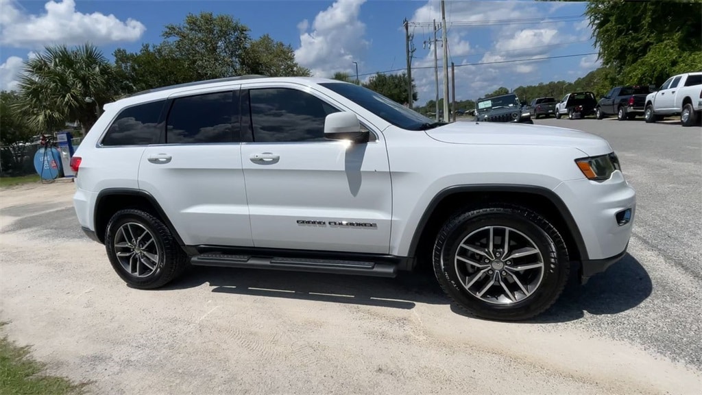 Used 2018 Jeep Grand Cherokee Laredo E with VIN 1C4RJEAG1JC391978 for sale in Palatka, FL
