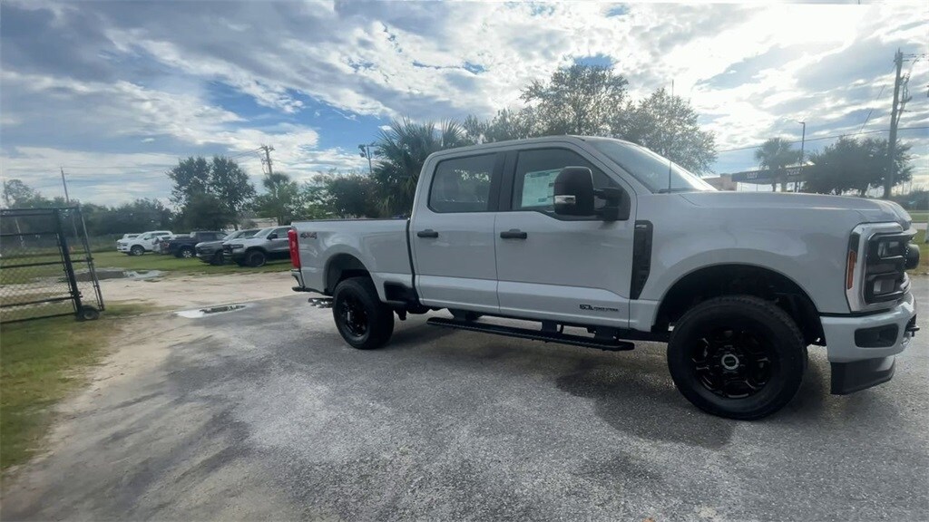 2026 Ford F-250 XL photo 2