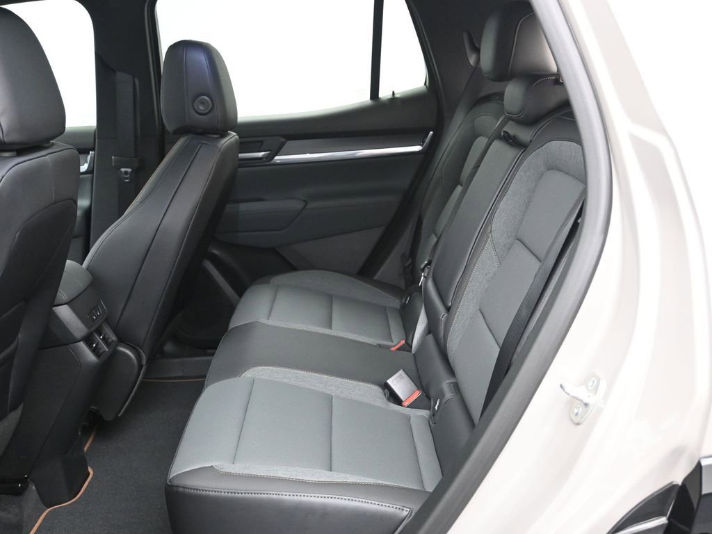 2026 GMC Terrain AT4 - Photo 27
