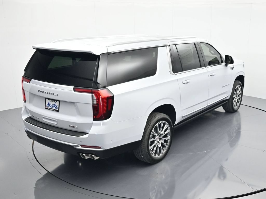 2026 GMC Yukon XL Denali - Photo 35