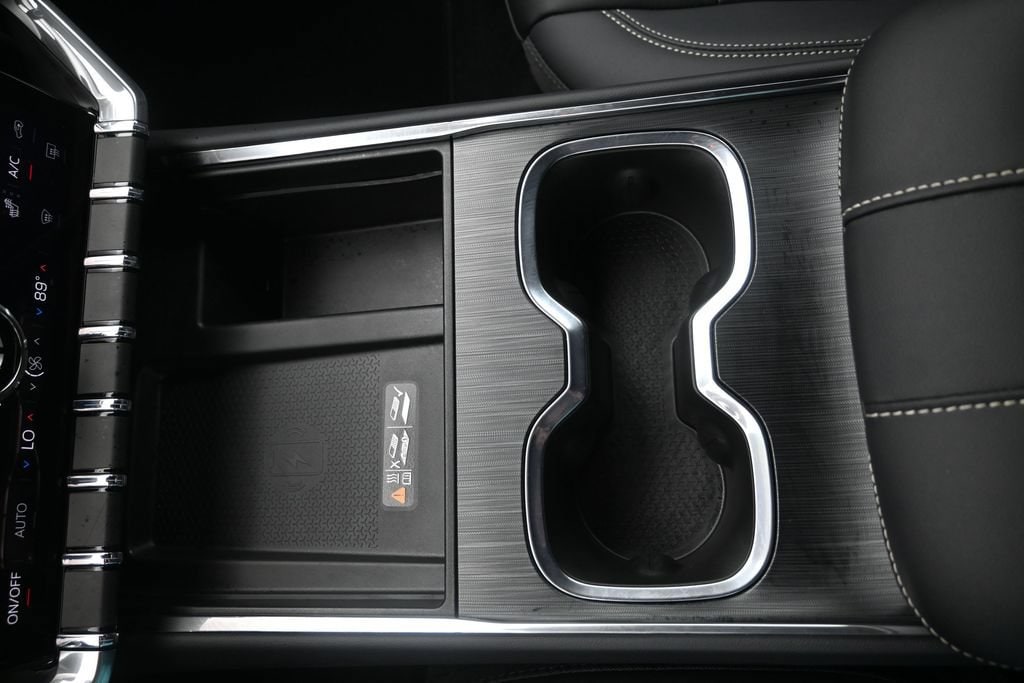 2027 GMC Acadia Elevation - Photo 20
