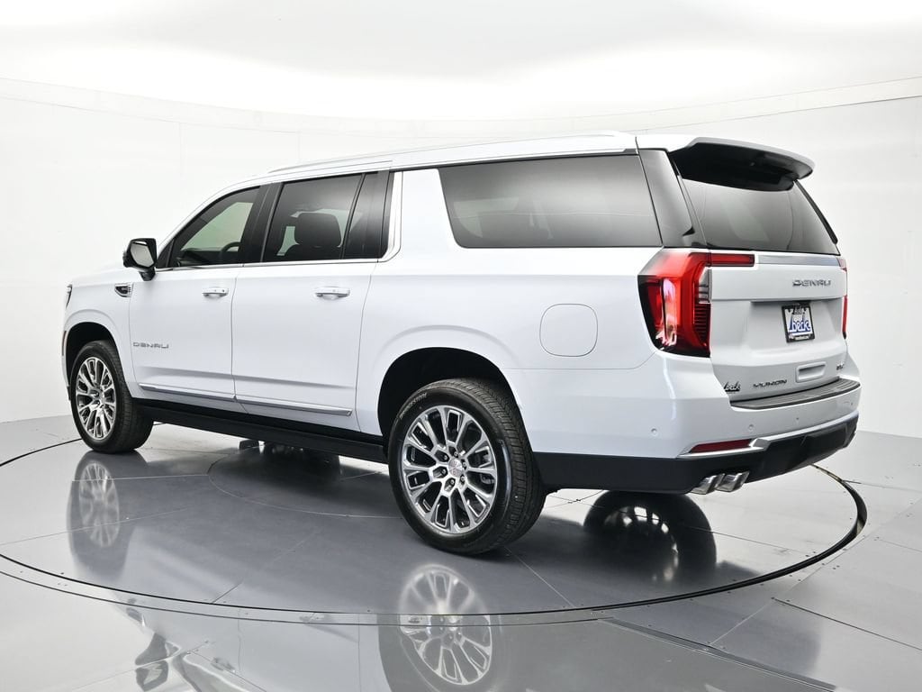 2026 GMC Yukon XL Denali - Photo 7