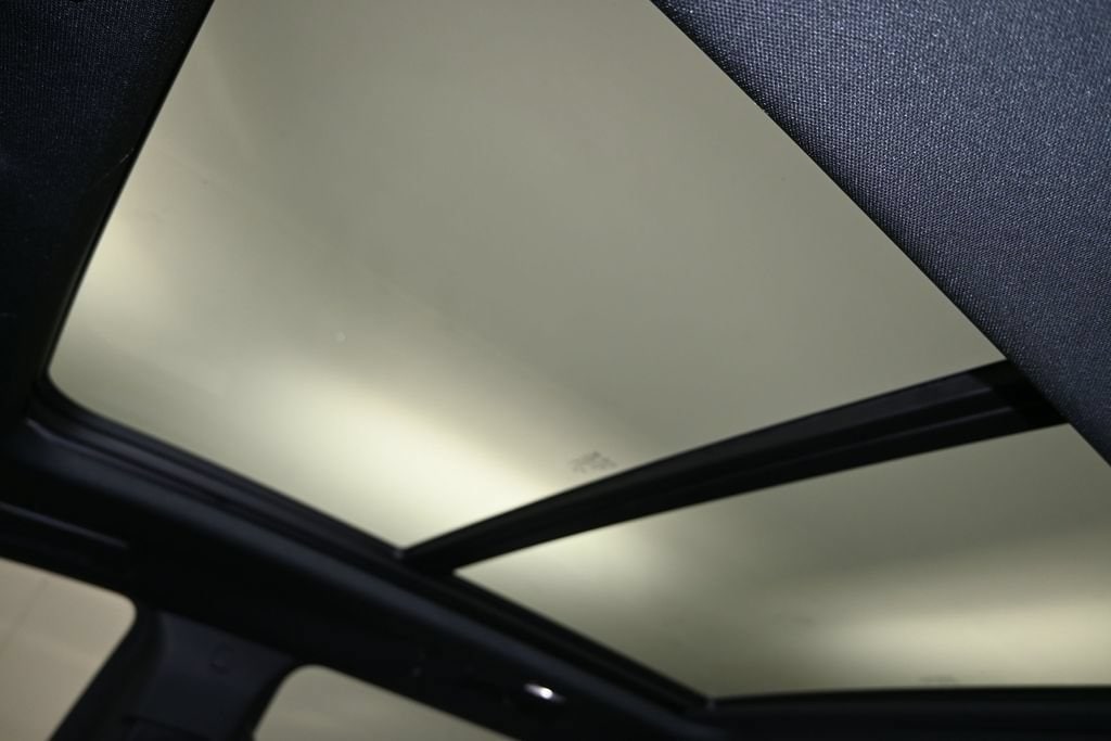 2026 GMC Yukon XL Denali - Photo 21