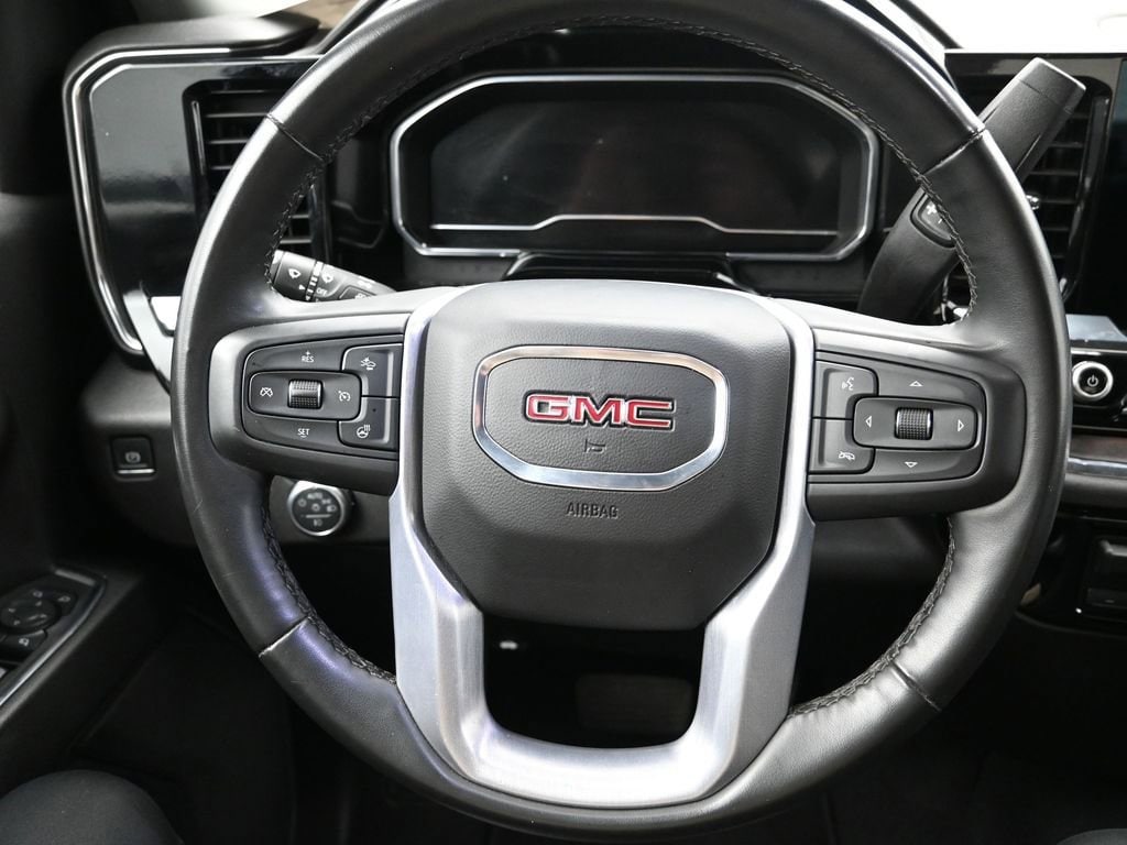 2025 GMC Sierra 1500 SLT - Photo 13