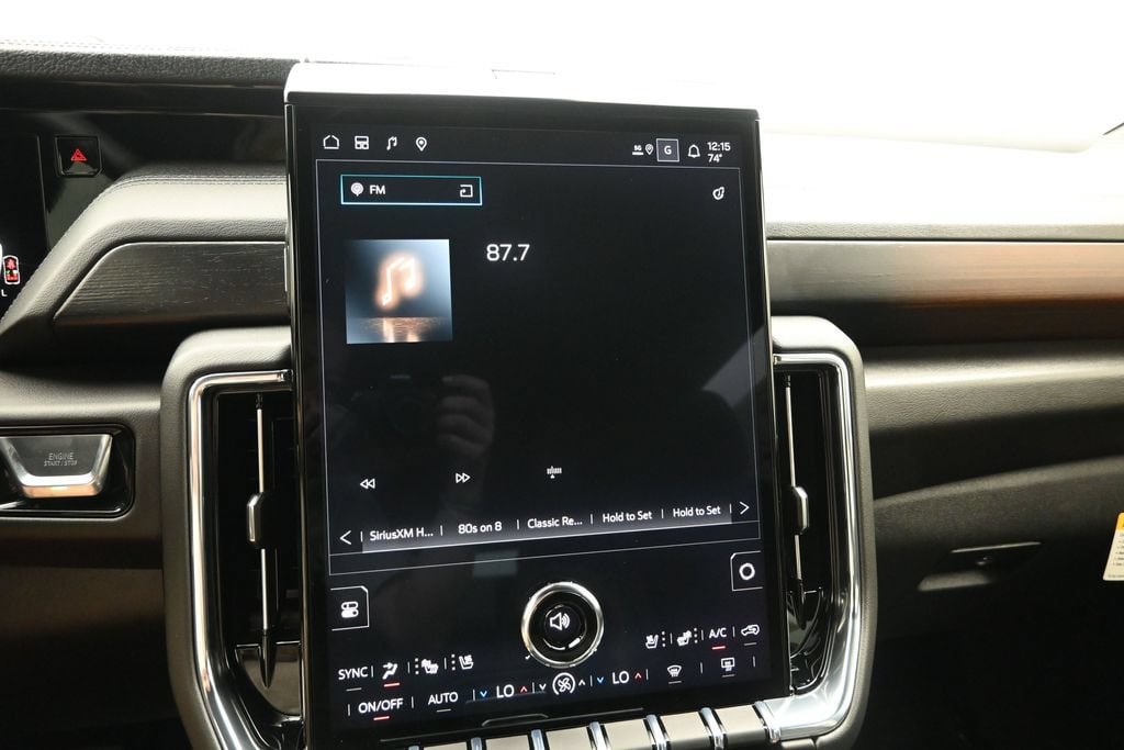 2026 GMC Yukon XL Denali - Photo 16