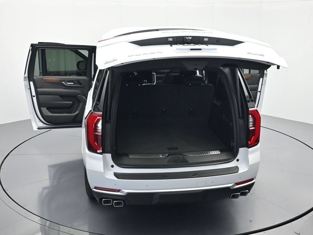 2026 GMC Yukon XL Denali - Photo 48