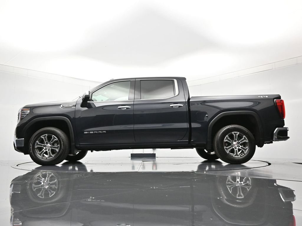 2025 GMC Sierra 1500 SLT - Photo 44