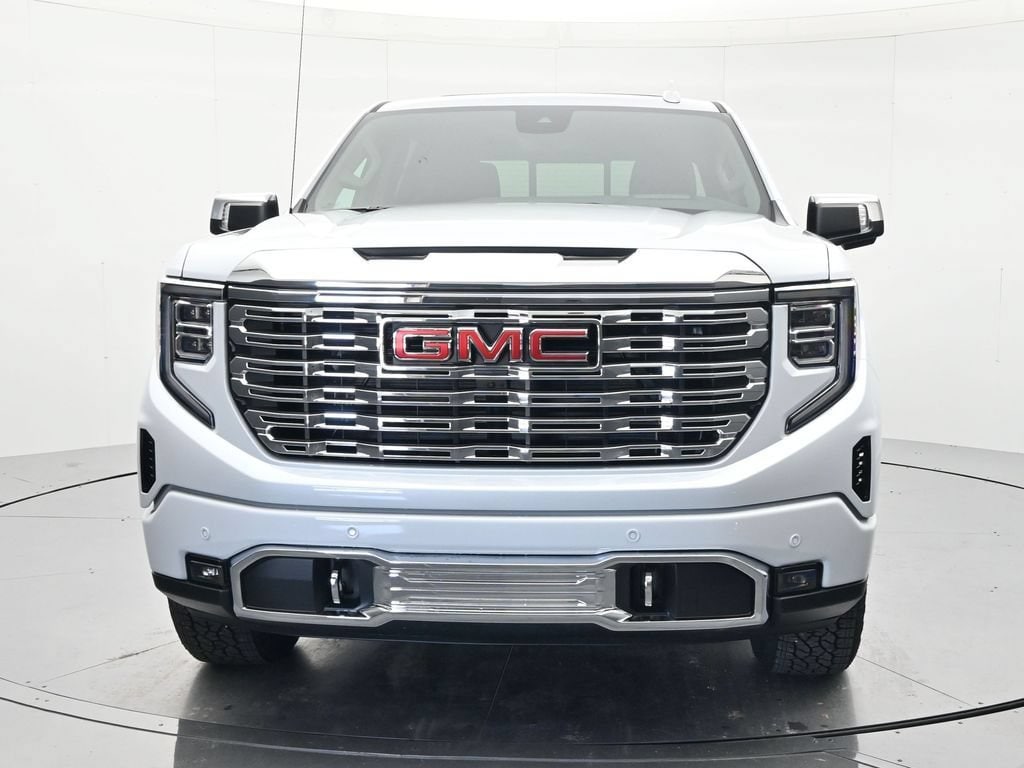 2026 GMC Sierra 1500 Denali - Photo 2